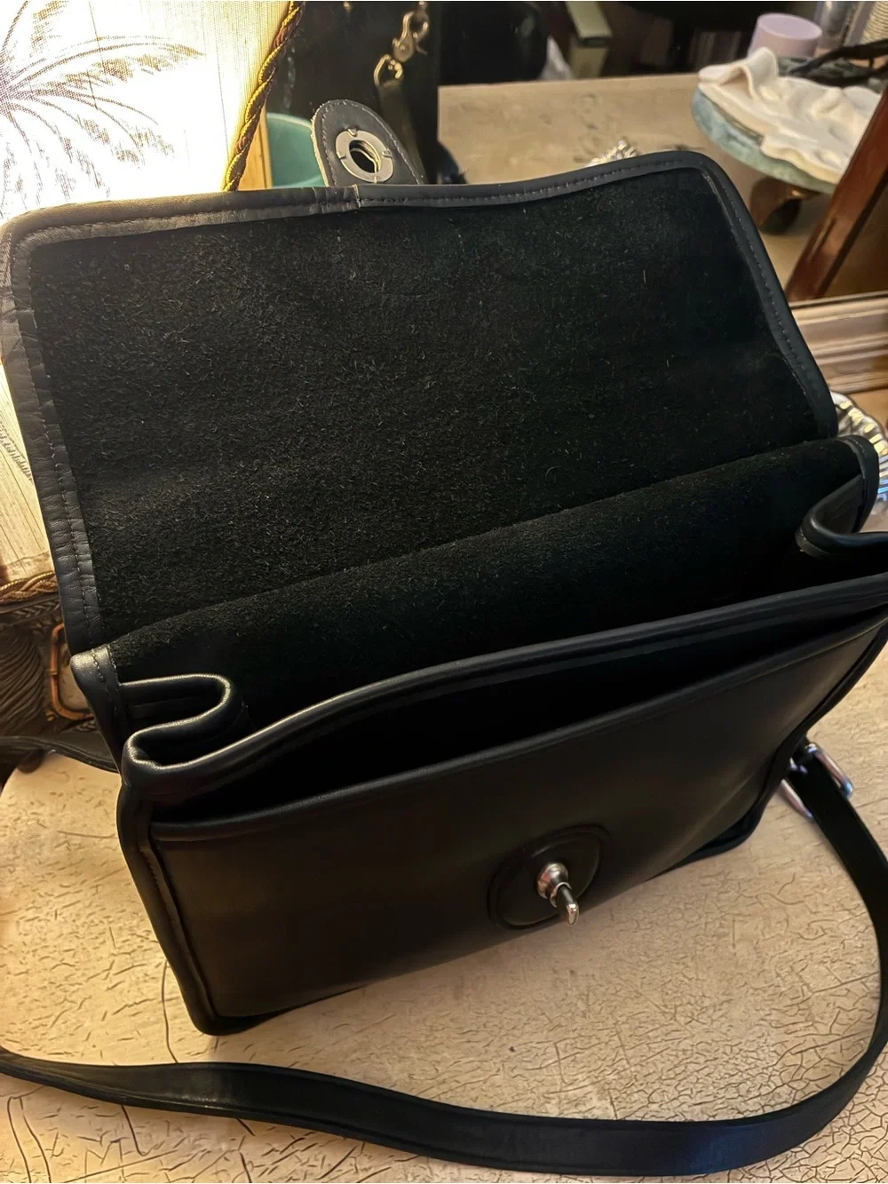 COACH 9927 Vintage Willis Black Leather Crossbody